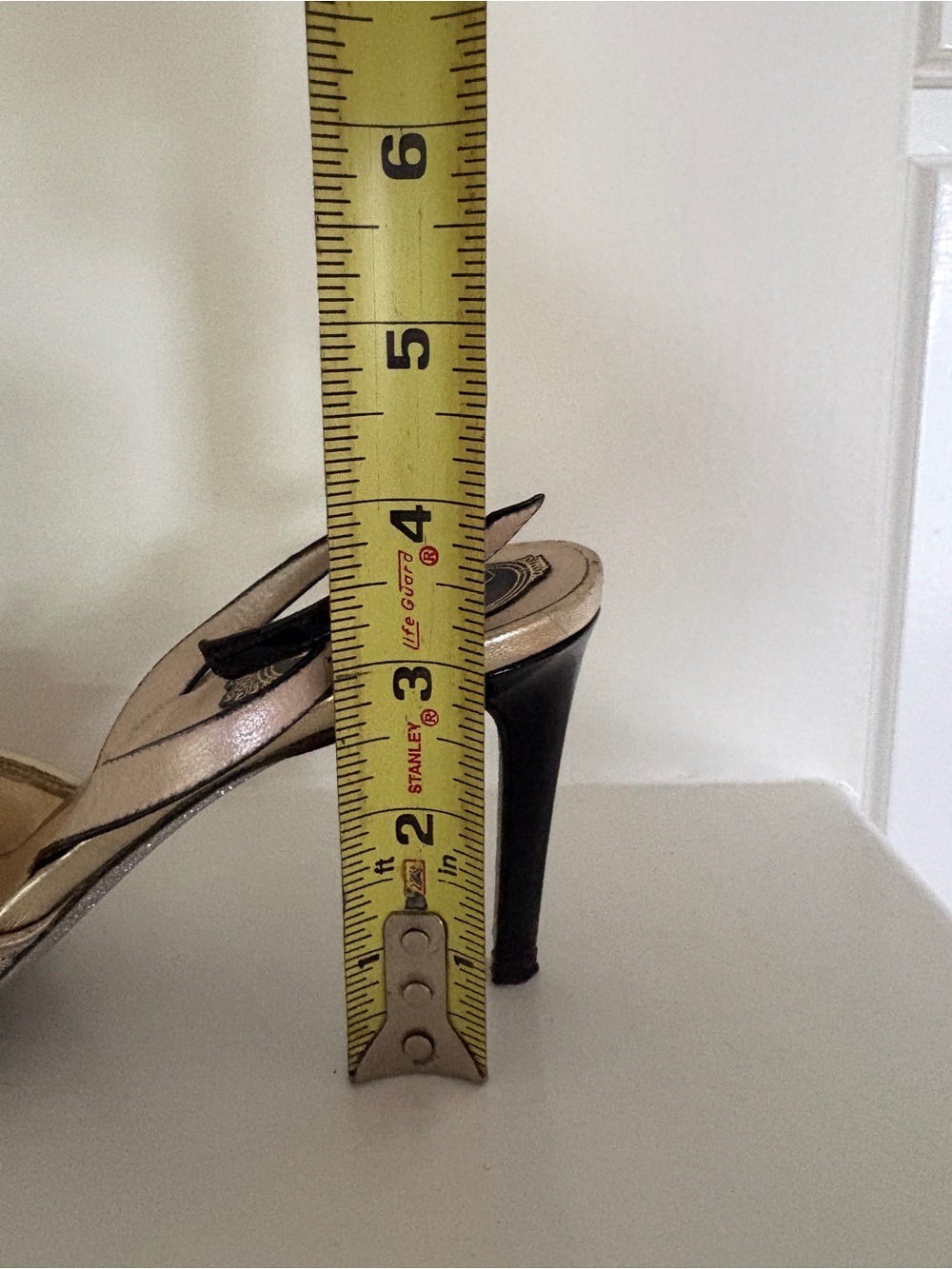 RENE CAOVILLA Embellished Slingback Heels/Gold Lace Stones size 38/8 Ret: $1195 - Picture 14 of 15